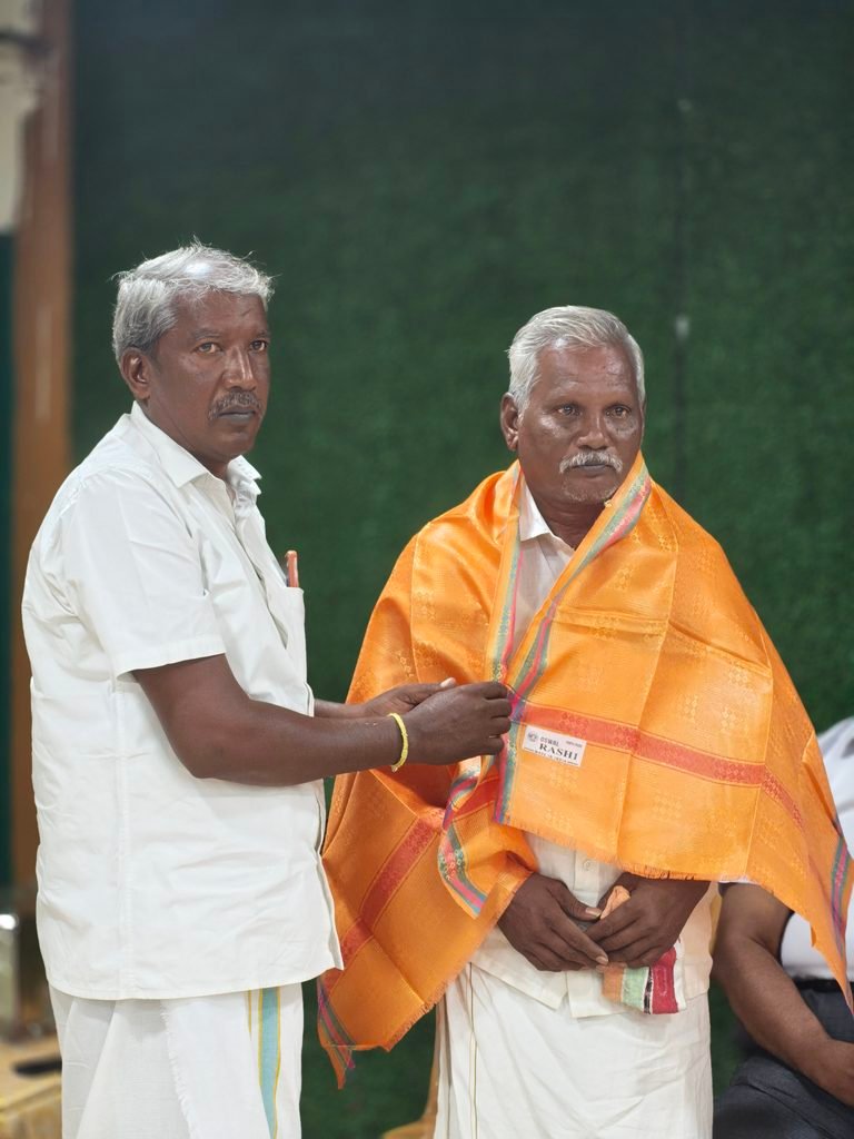 Pathirikai Kadandhu Vandha Paadhai Img 02